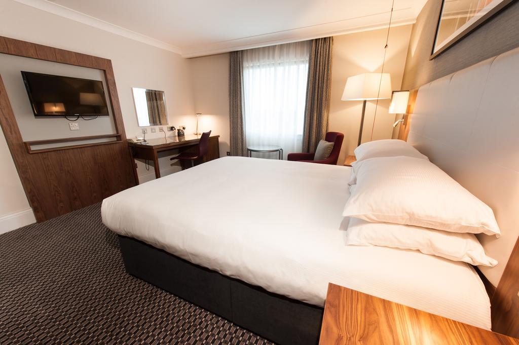 Doubletree By Hilton Aberdeen Treetops Eksteriør billede